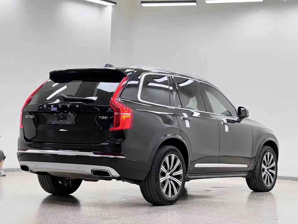 Volvo XC90 2019 — фото 25