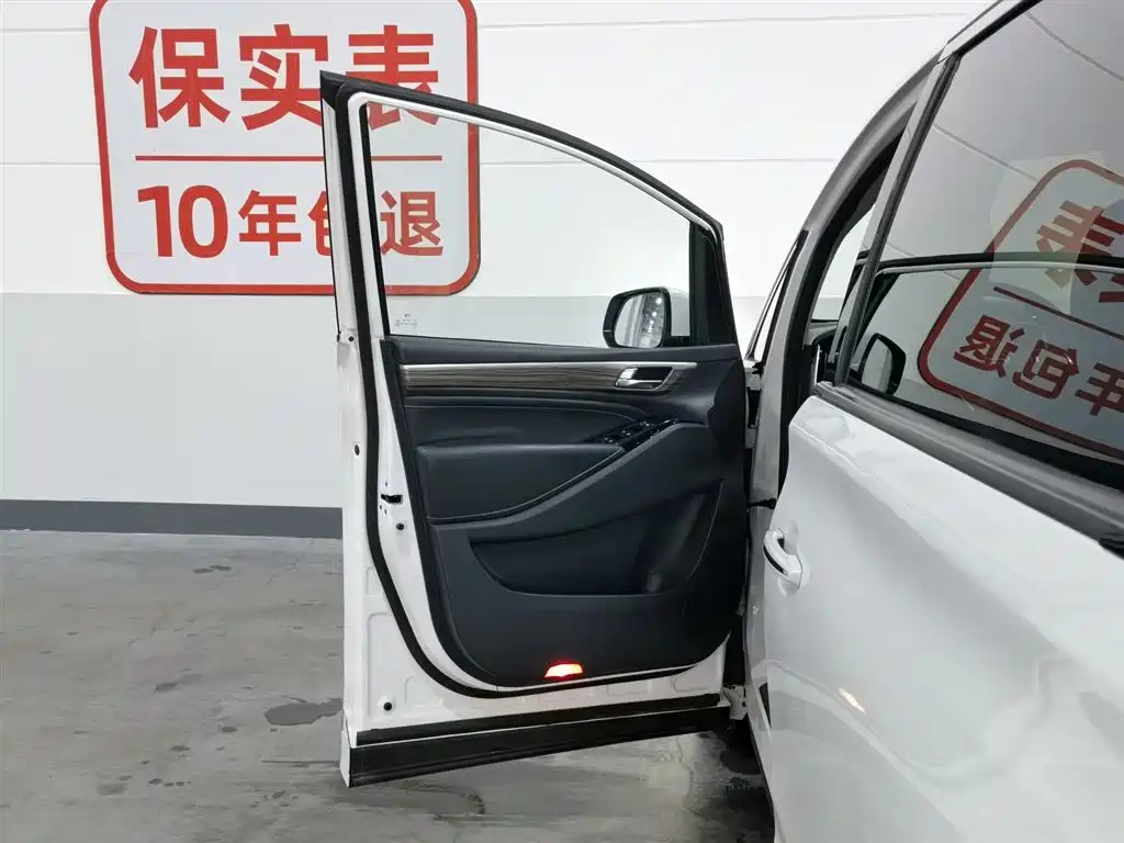 GAC Motor Trumpchi M8 2023 — фото 8