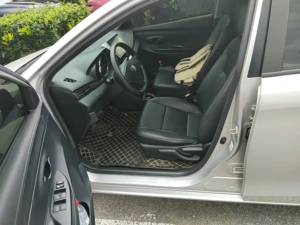 Toyota Vios 2017 — фото 15