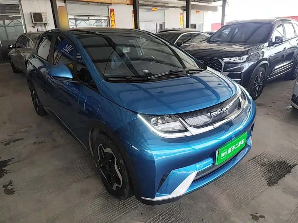 BYD Dolphin 2023