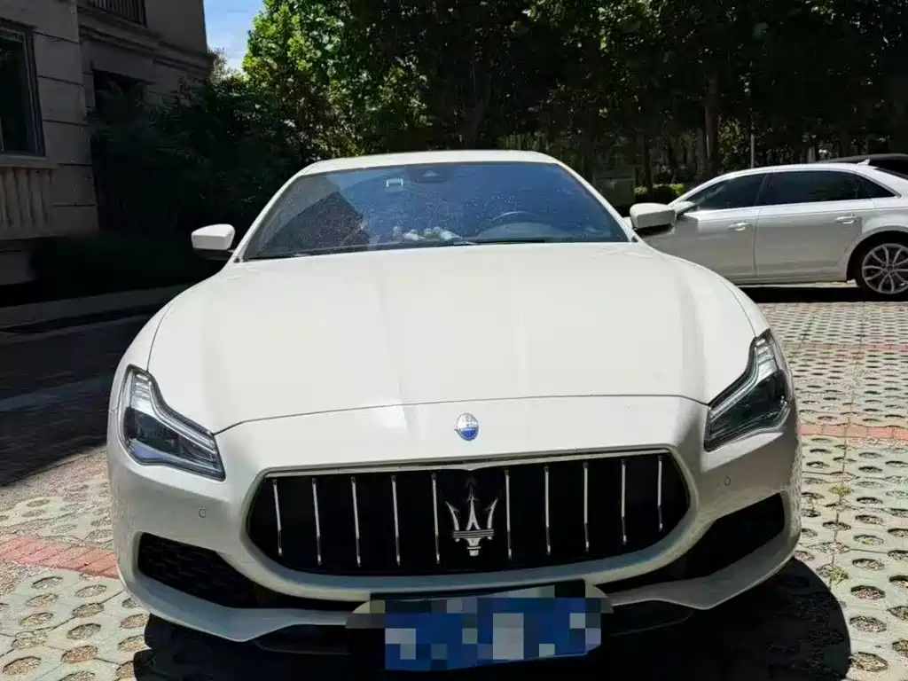 Maserati Quattroporte 2023