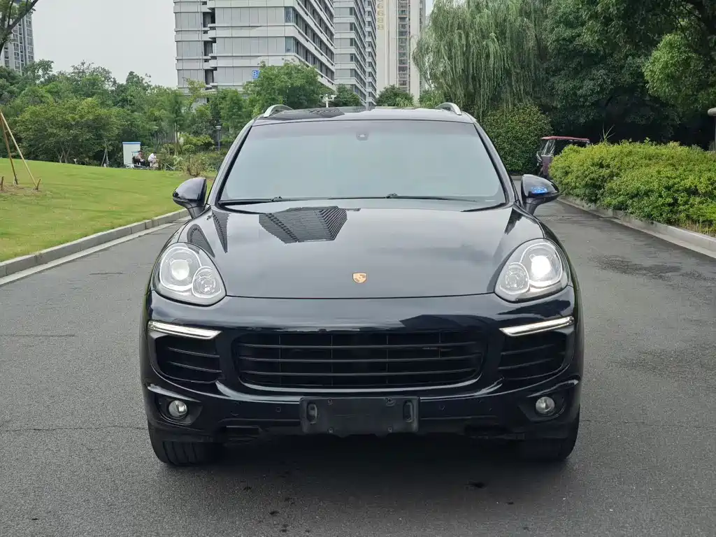 Porsche Cayenne 2015