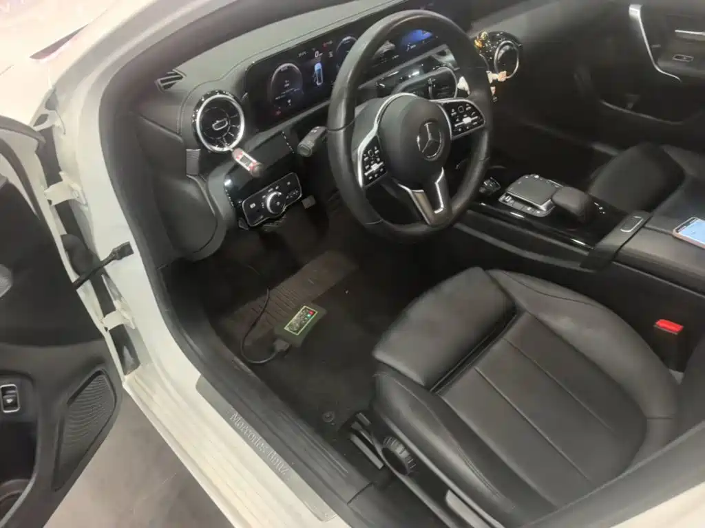 Mercedes-Benz A-Class 2021 — фото 16