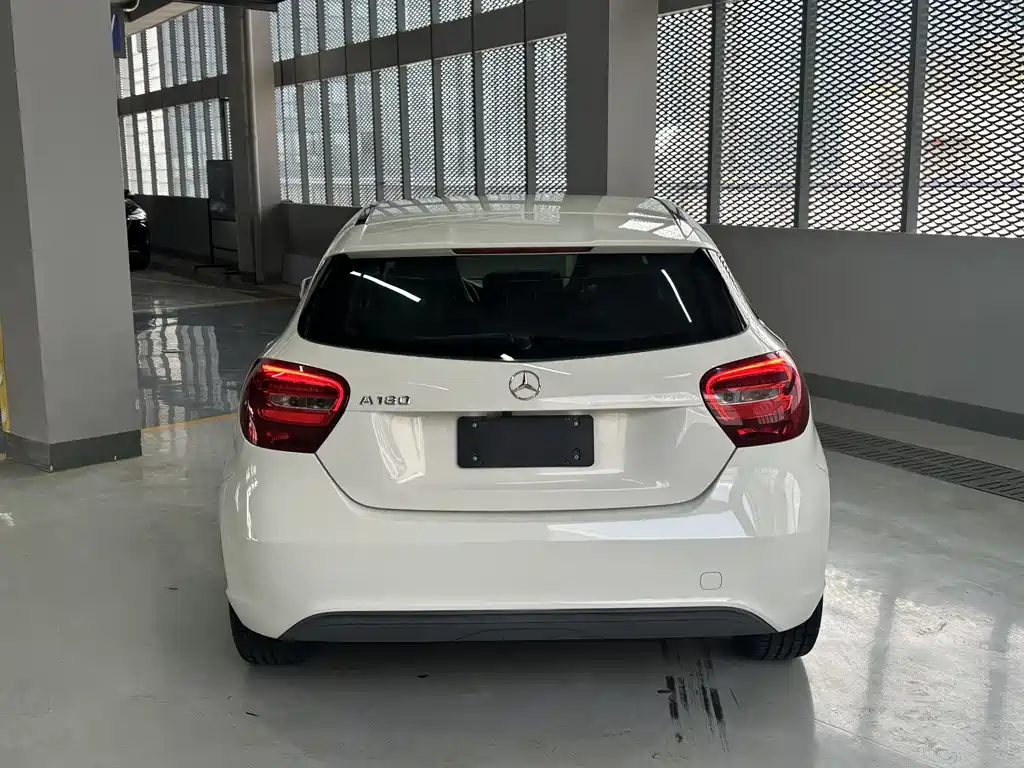 Mercedes-Benz A-Class 2016 — фото 7