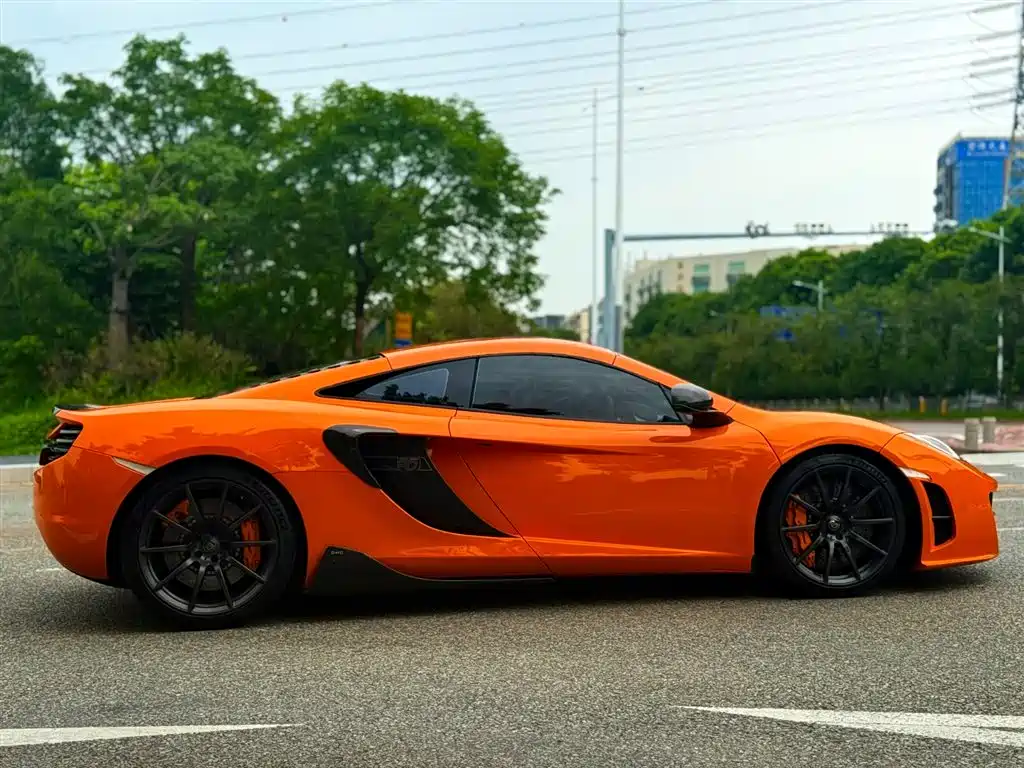 McLaren 12C 2013 — фото 14