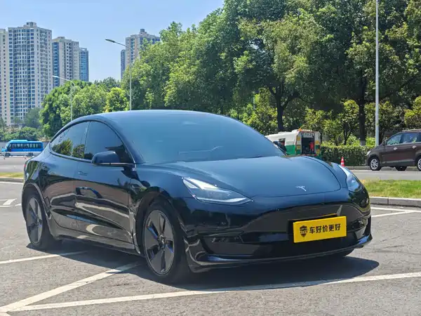 Tesla Model 3 2023