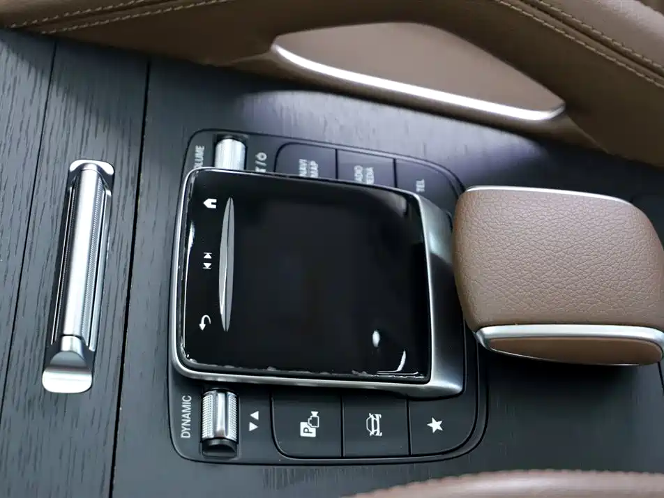 Mercedes-Benz GLS 2024 — фото 11