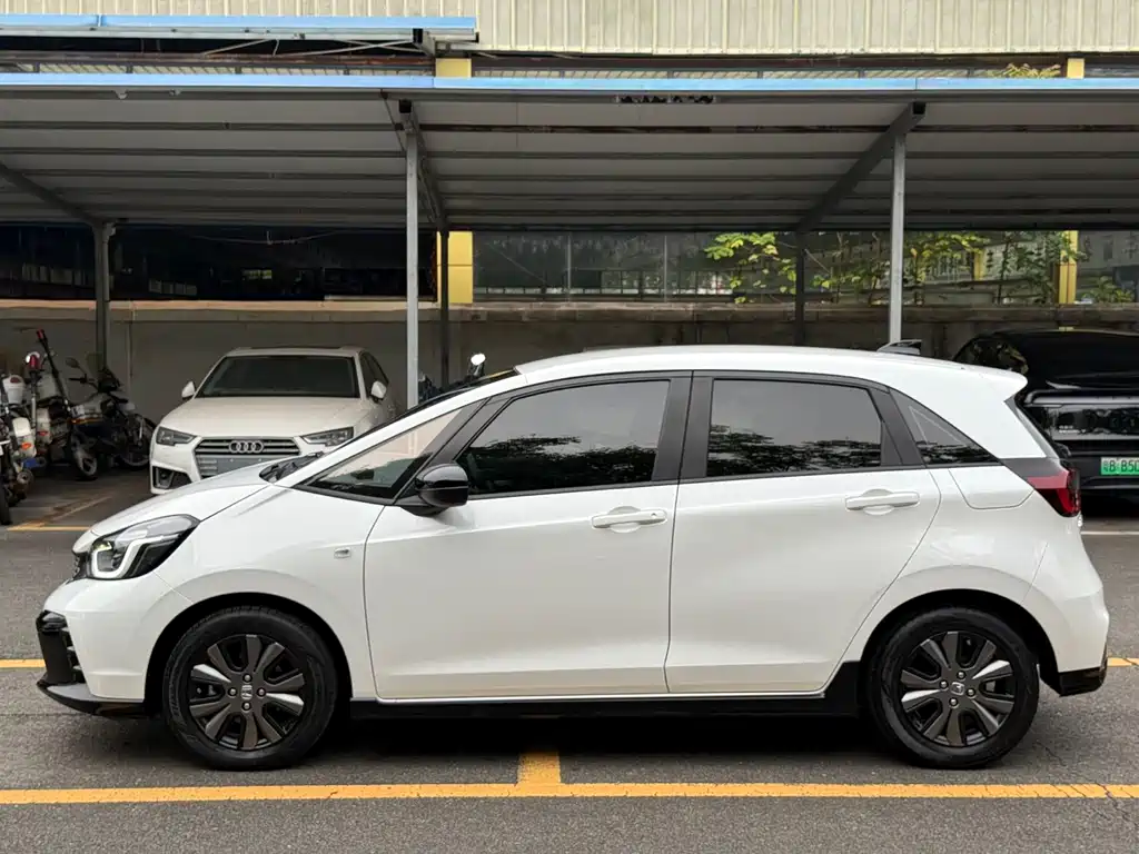 Honda Fit 2023 — фото 9