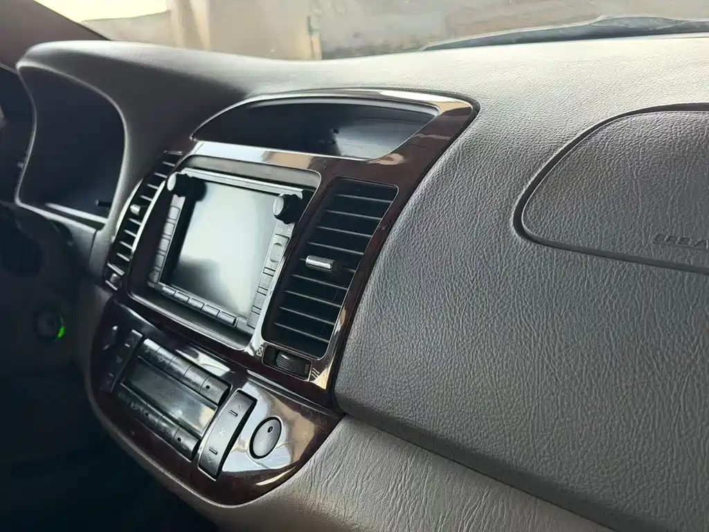 Toyota Camry 2005 — фото 13