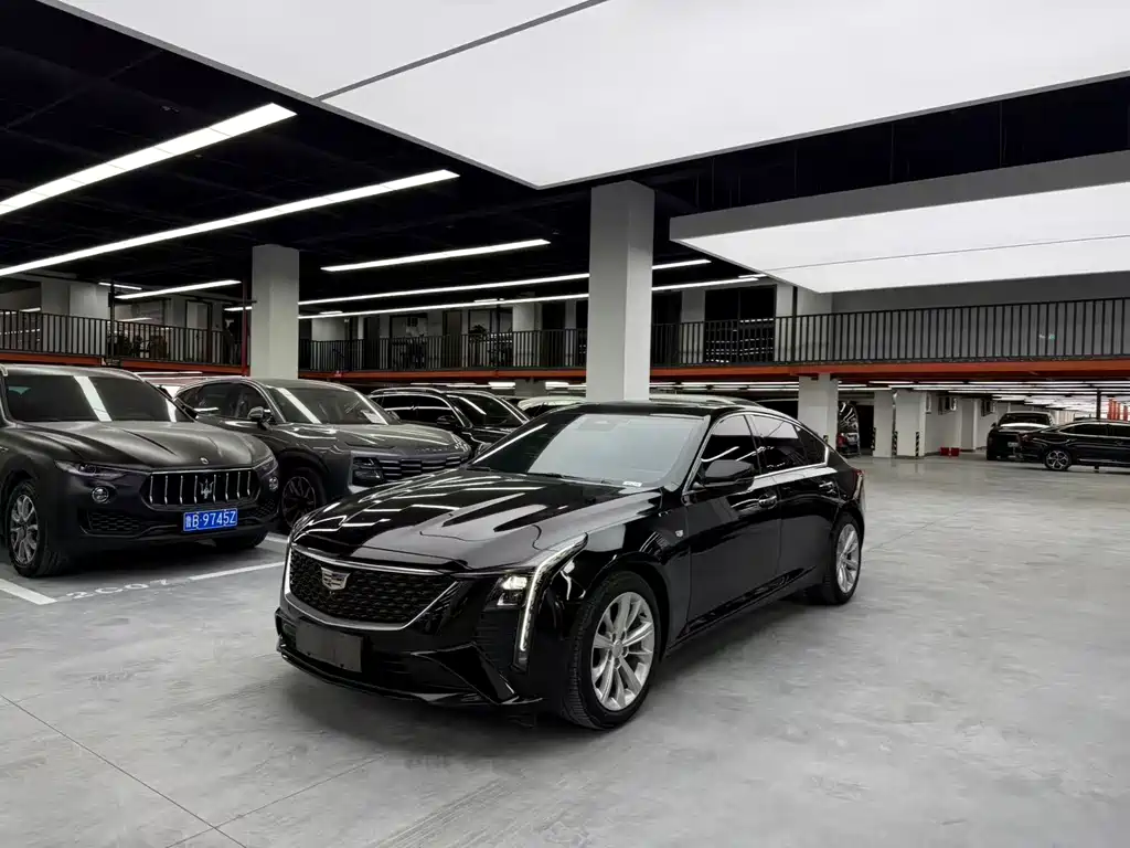 Cadillac CT5 2025 — фото 1
