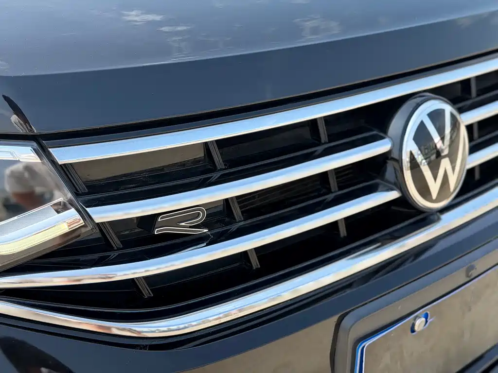 Volkswagen Tiguan L 2022
