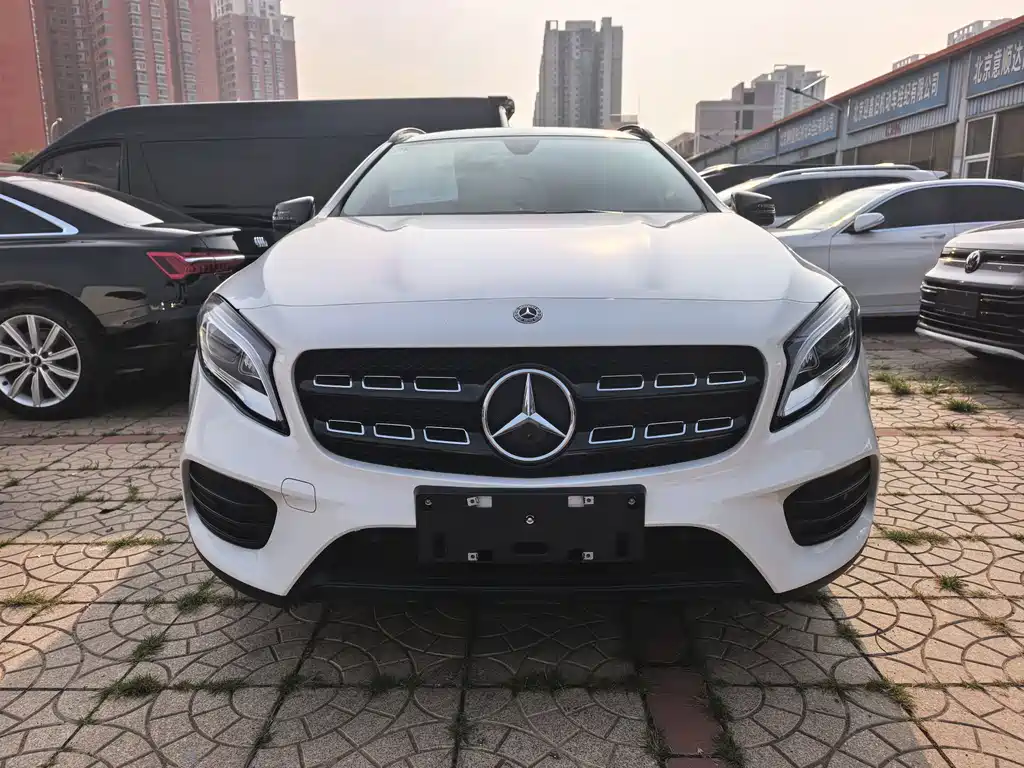 Mercedes-Benz GLA 2019