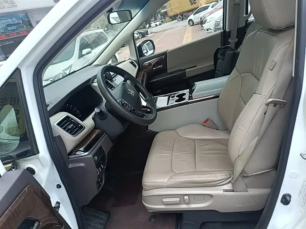 Honda Odyssey 2018 — фото 15