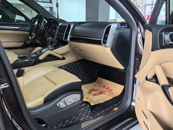 Porsche Cayenne 2015