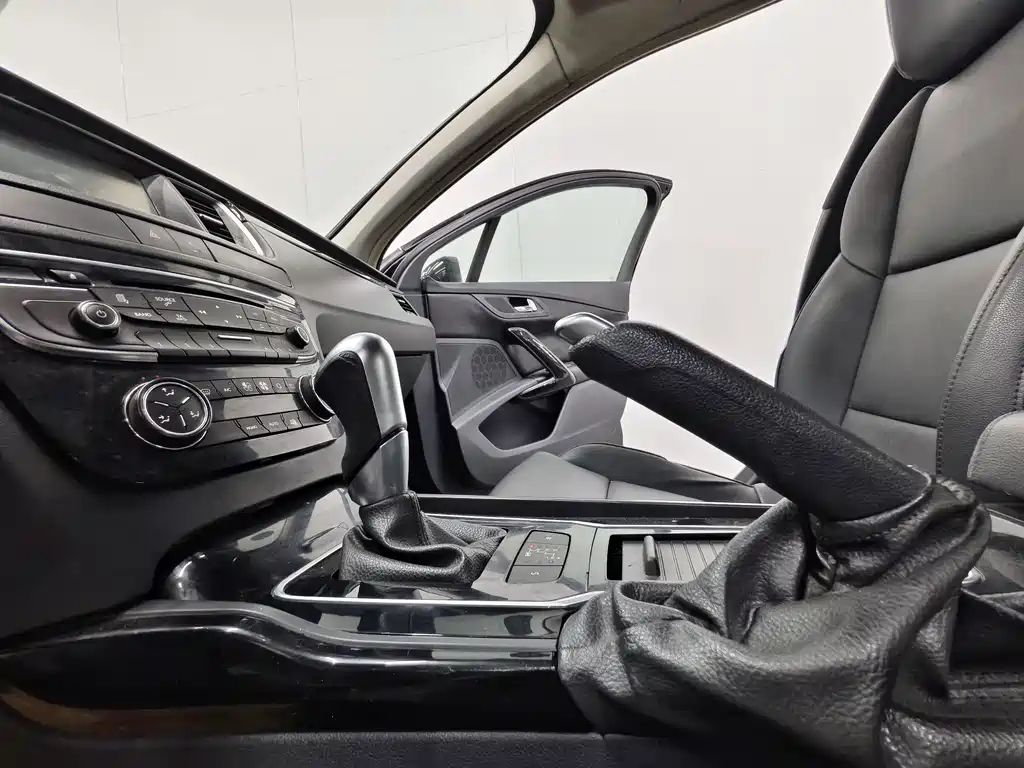 Peugeot 508 2013 — фото 12