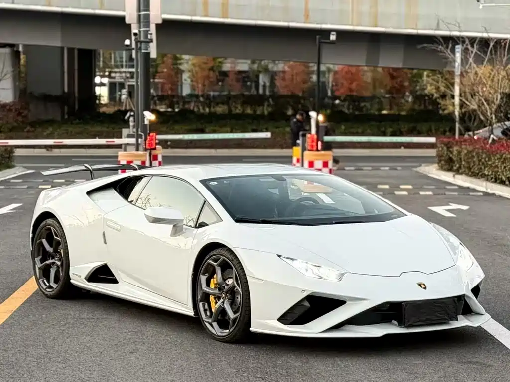 Lamborghini Huracán 2021 — фото 2