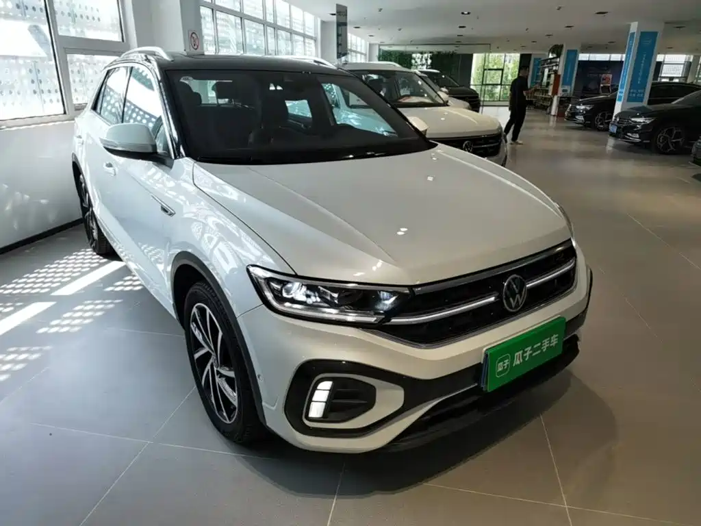 Volkswagen T-Roc 2024