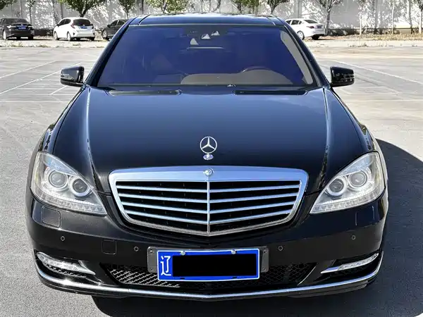Mercedes-Benz S-Class 2007