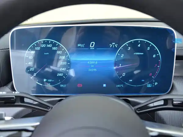 Mercedes-Benz C-Class 2023