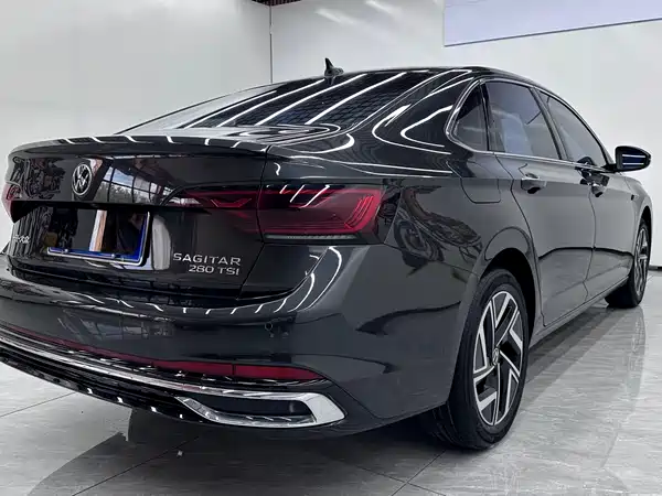 Volkswagen Sagitar 2022
