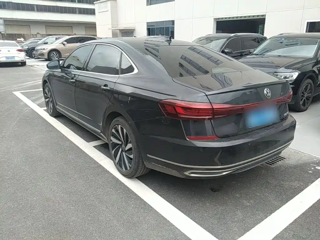 Volkswagen Passat 2024