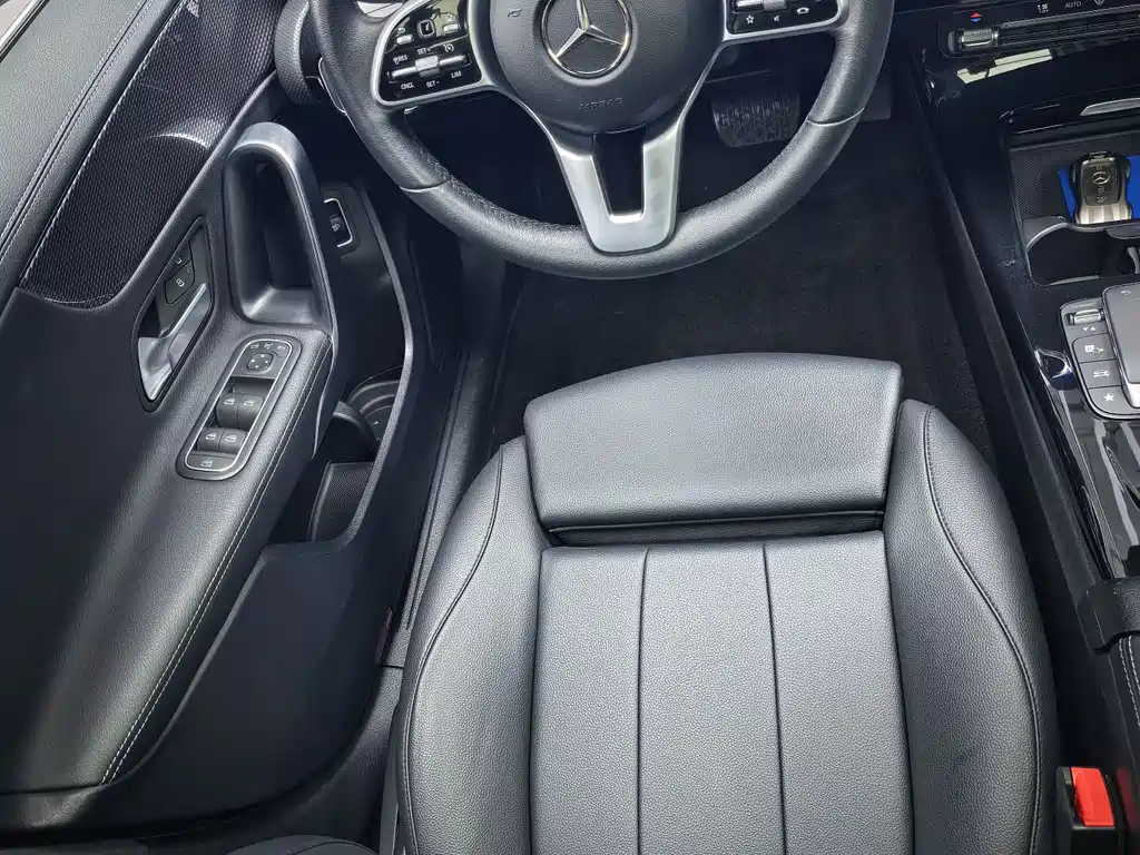 Mercedes-Benz A-Class 2023 — фото 14