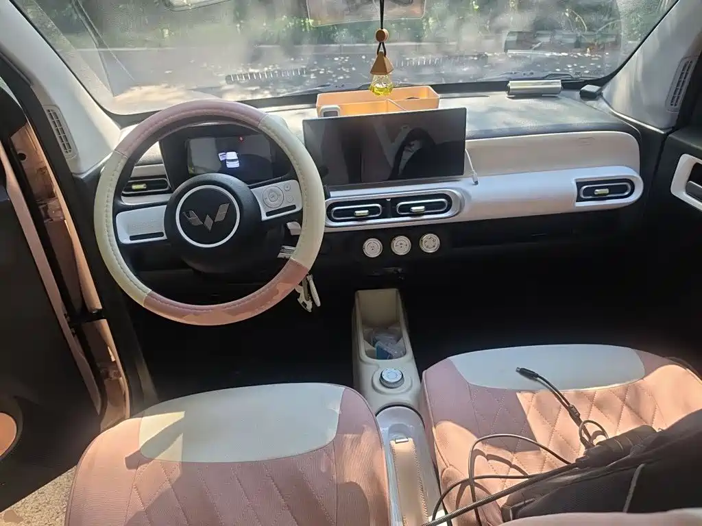 Wuling Hongguang MINIEV 2025
