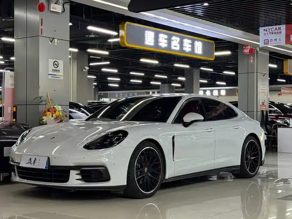 Porsche Panamera 2020