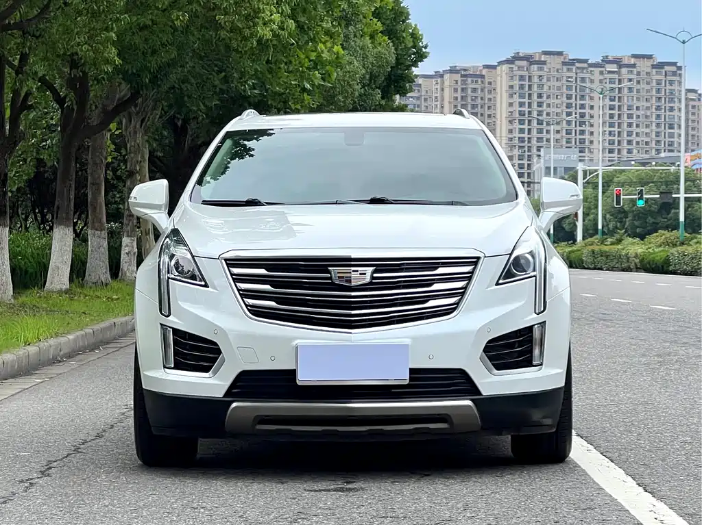 Cadillac XT5 2019 — фото 2