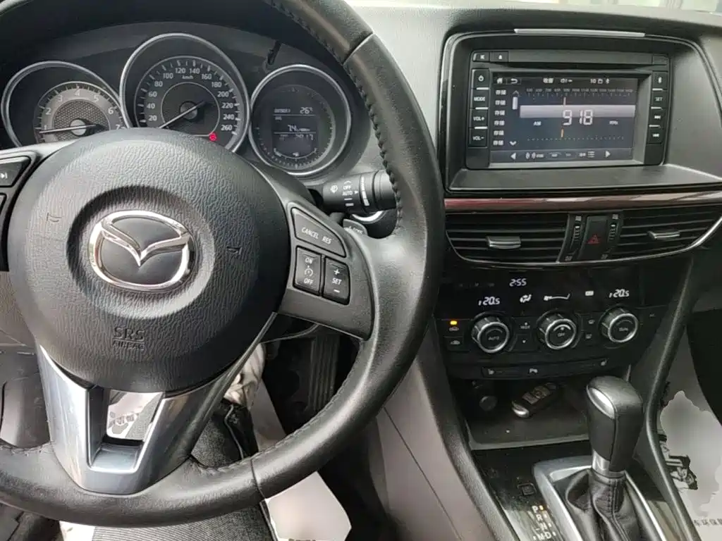 Mazda Atenza 2015 — фото 10