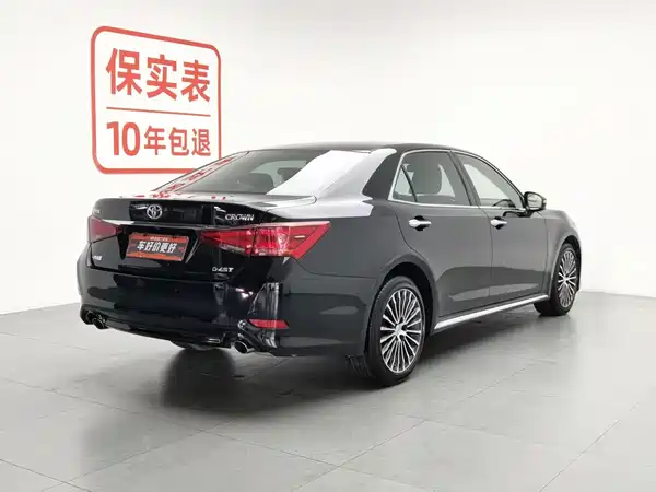 Toyota Crown 2018
