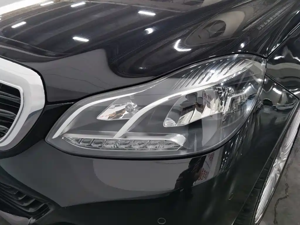 Mercedes-Benz E-Class 2016