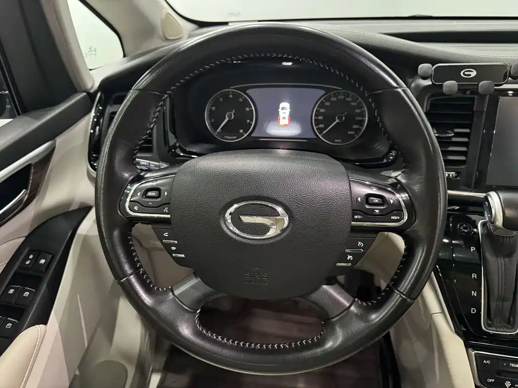 GAC Motor Trumpchi M8 2018 — фото 12