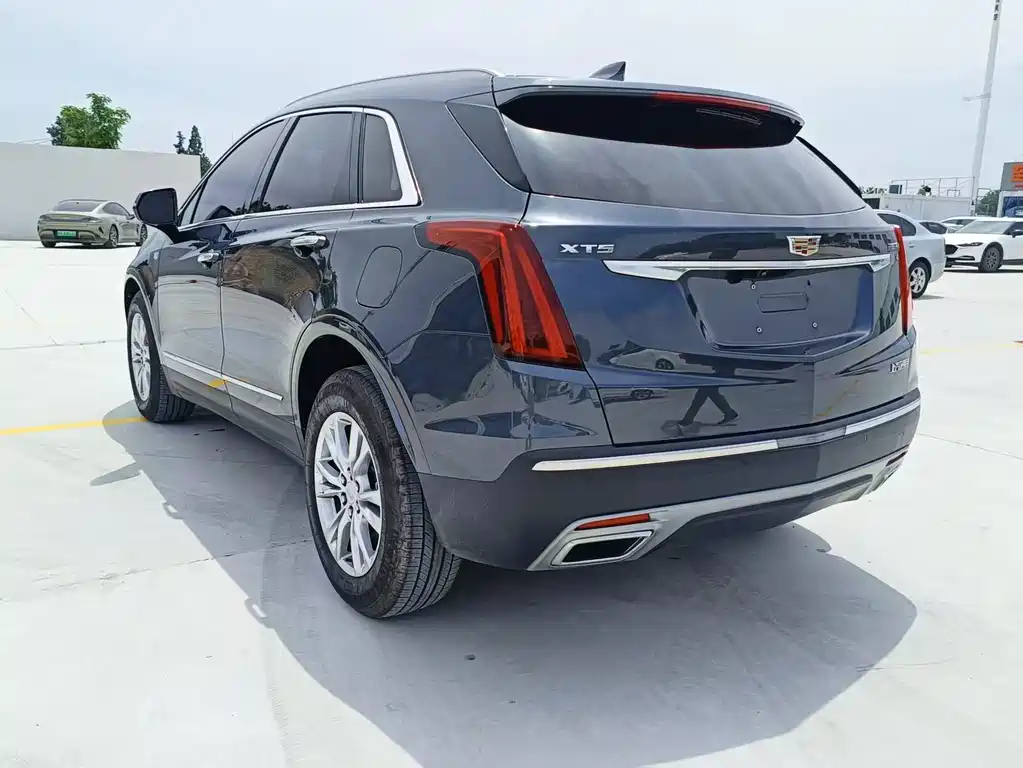 Cadillac XT5 2024 — фото 12
