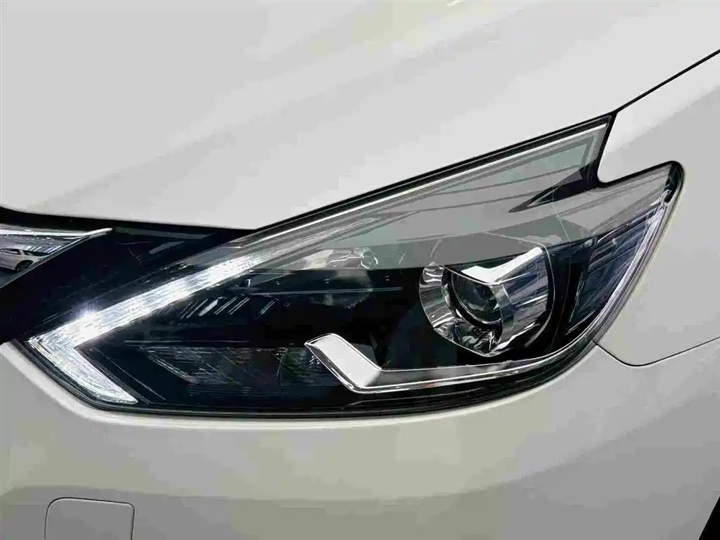 Nissan Sylphy 2019 — фото 11