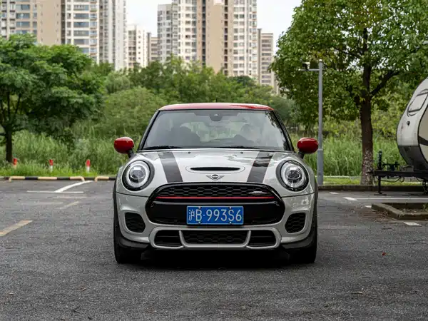 MINI JCW 2020