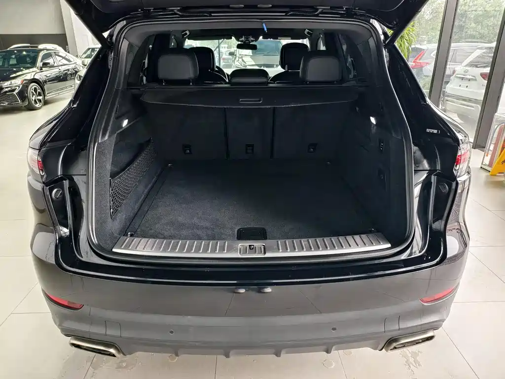 Porsche Cayenne 2019 — фото 15