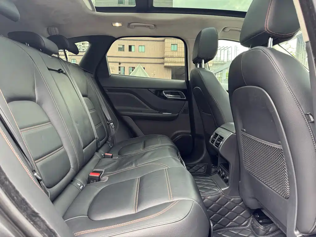 Jaguar F-PACE 2020 — фото 13