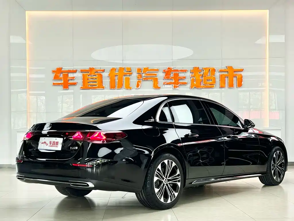 Mercedes-Benz E-Class 2025