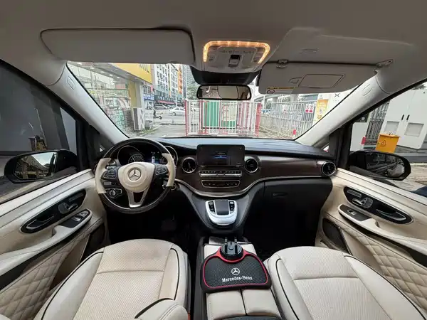 Mercedes-Benz V-Class 2022