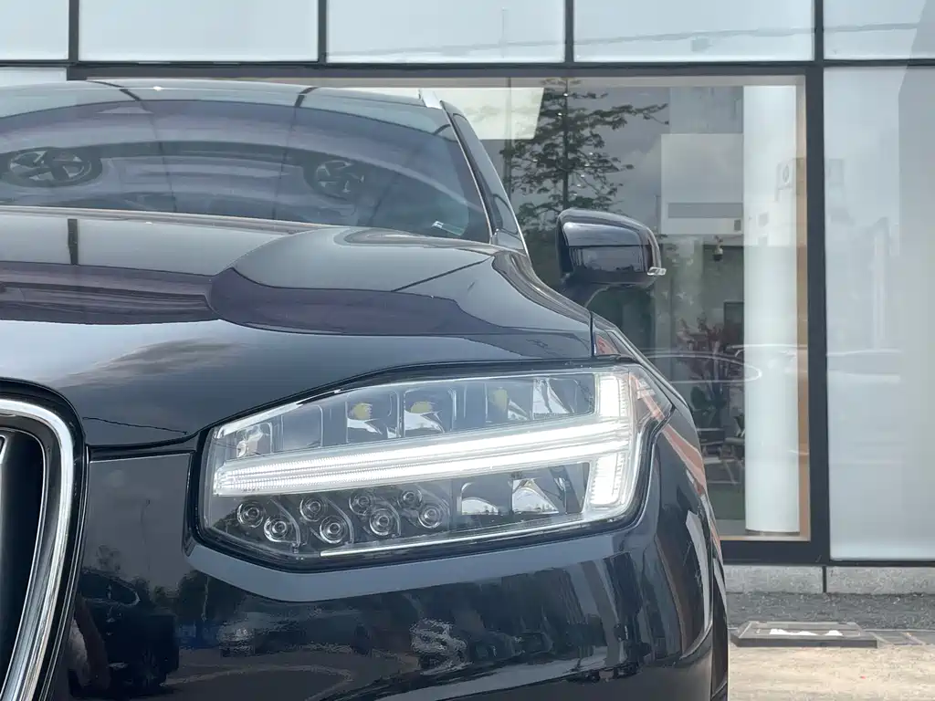 Volvo XC90 PHEV 2022 — фото 2