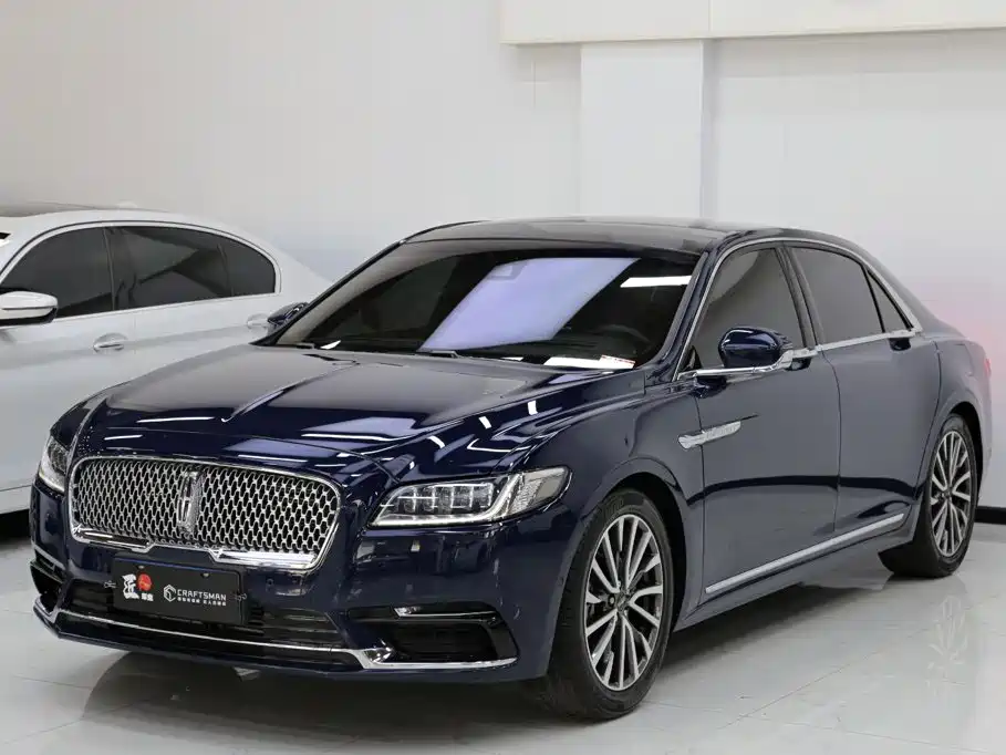 Lincoln Continental 2020 — фото 22