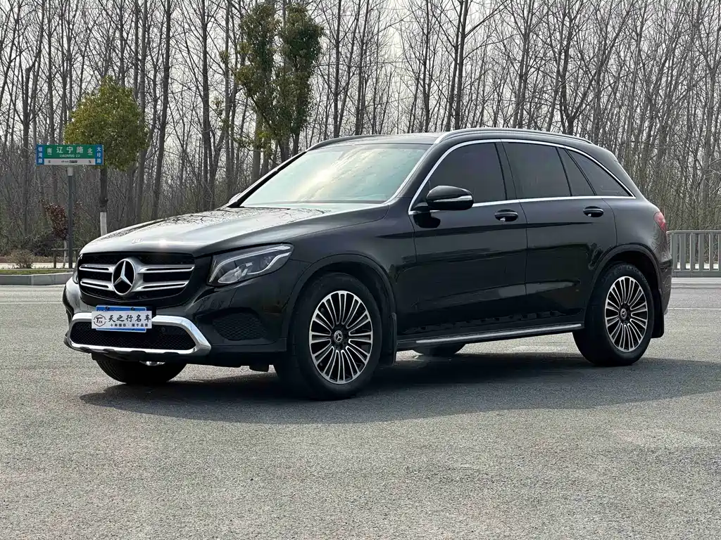 Mercedes-Benz GLC 2017 — фото 1