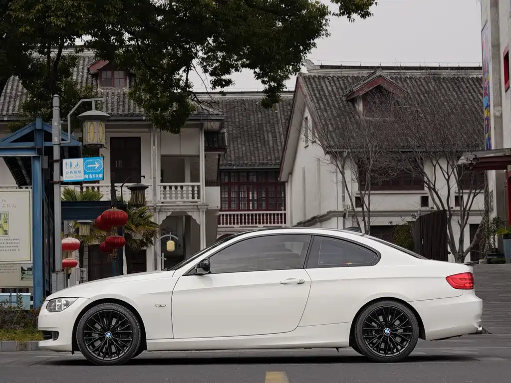 BMW 3 Series 2012