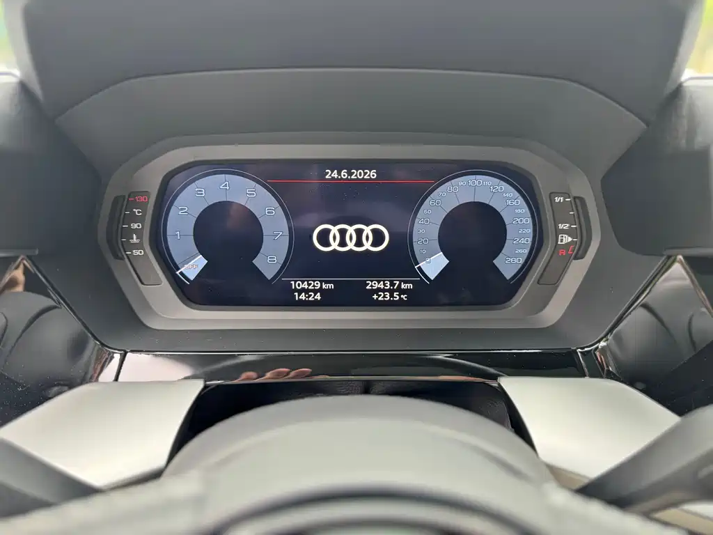Audi A3 2023 — фото 8