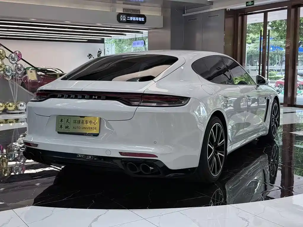 Porsche Panamera 2015 — фото 4
