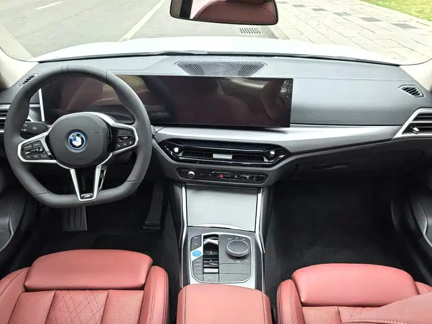 BMW i3 2025 — фото 5