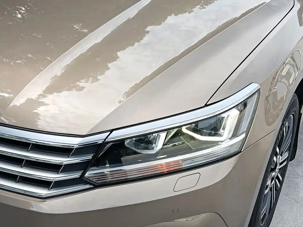 Volkswagen Passat 2018 — фото 5