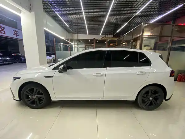 Volkswagen Golf 2022