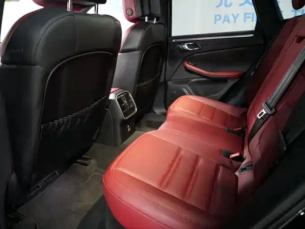 Porsche Macan 2023